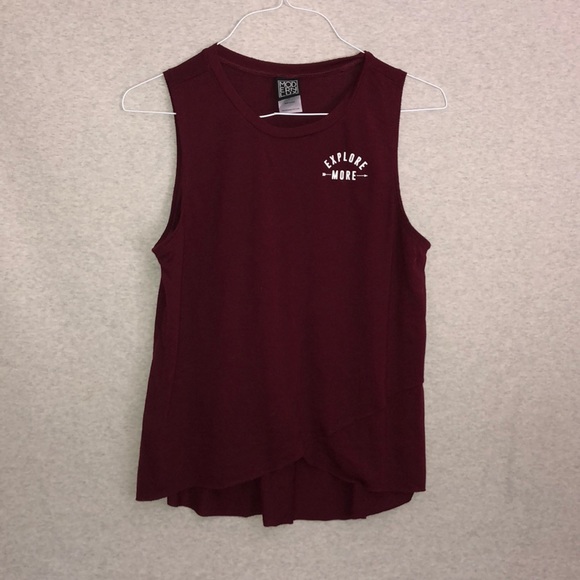 W “Explore More” Tank - Picture 1 of 4